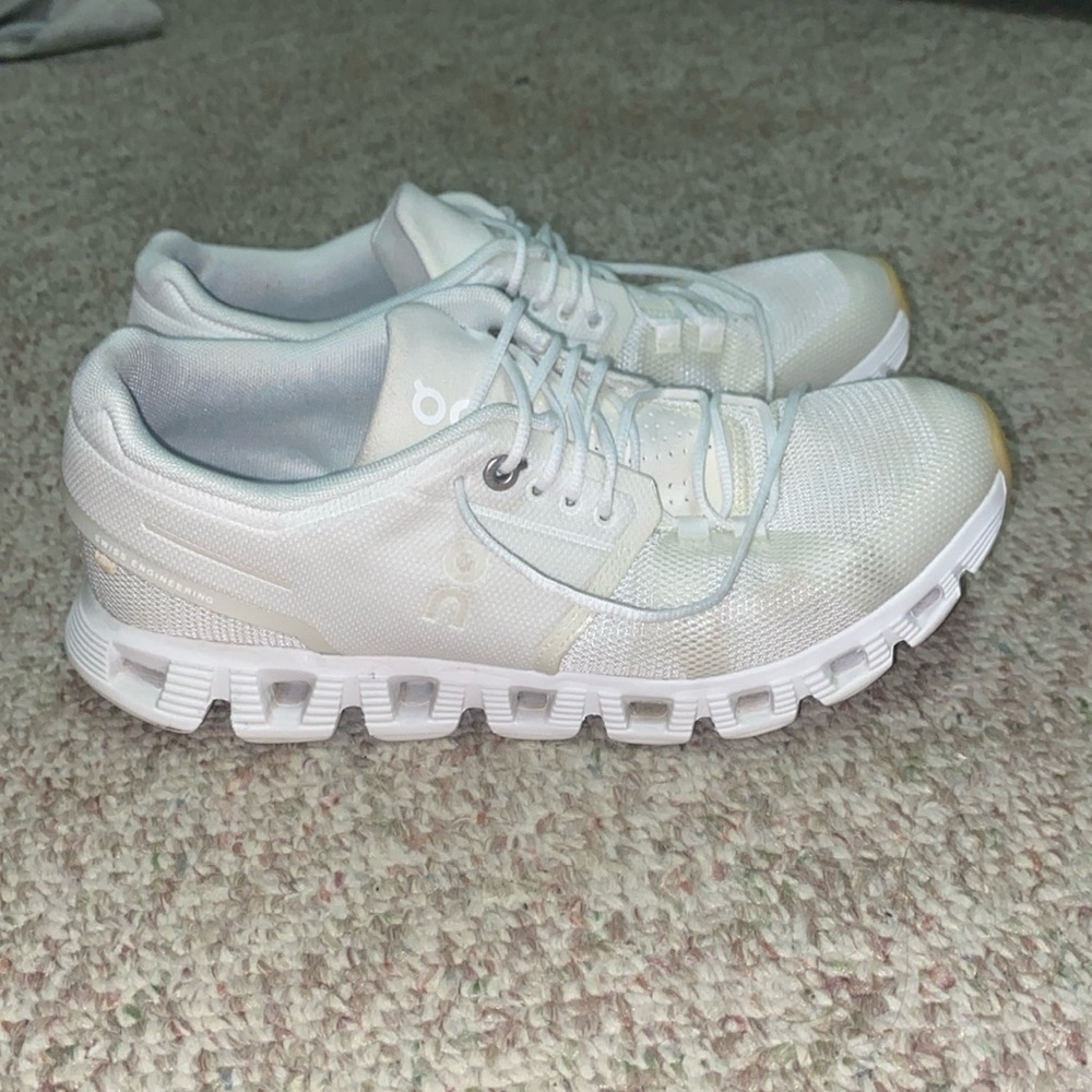 Women’s on clouds